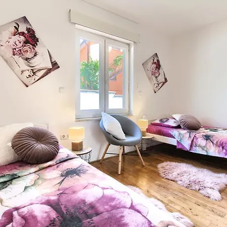 Tina By Rent Istria Guest house